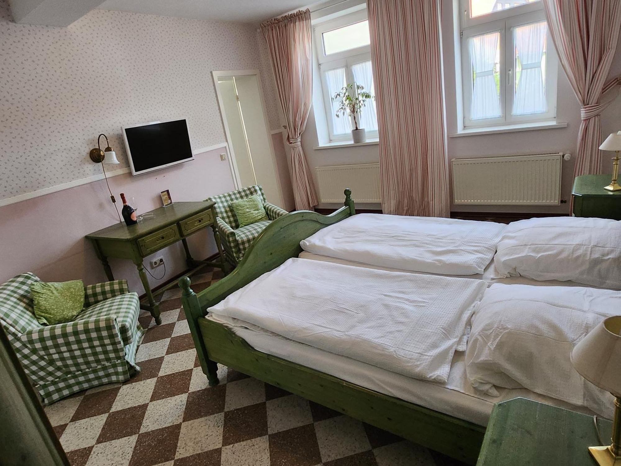 Hotel Garni Zur Post Wernigerode Exterior photo